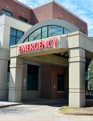 Phenix City Alabama hospital emergency room entrance